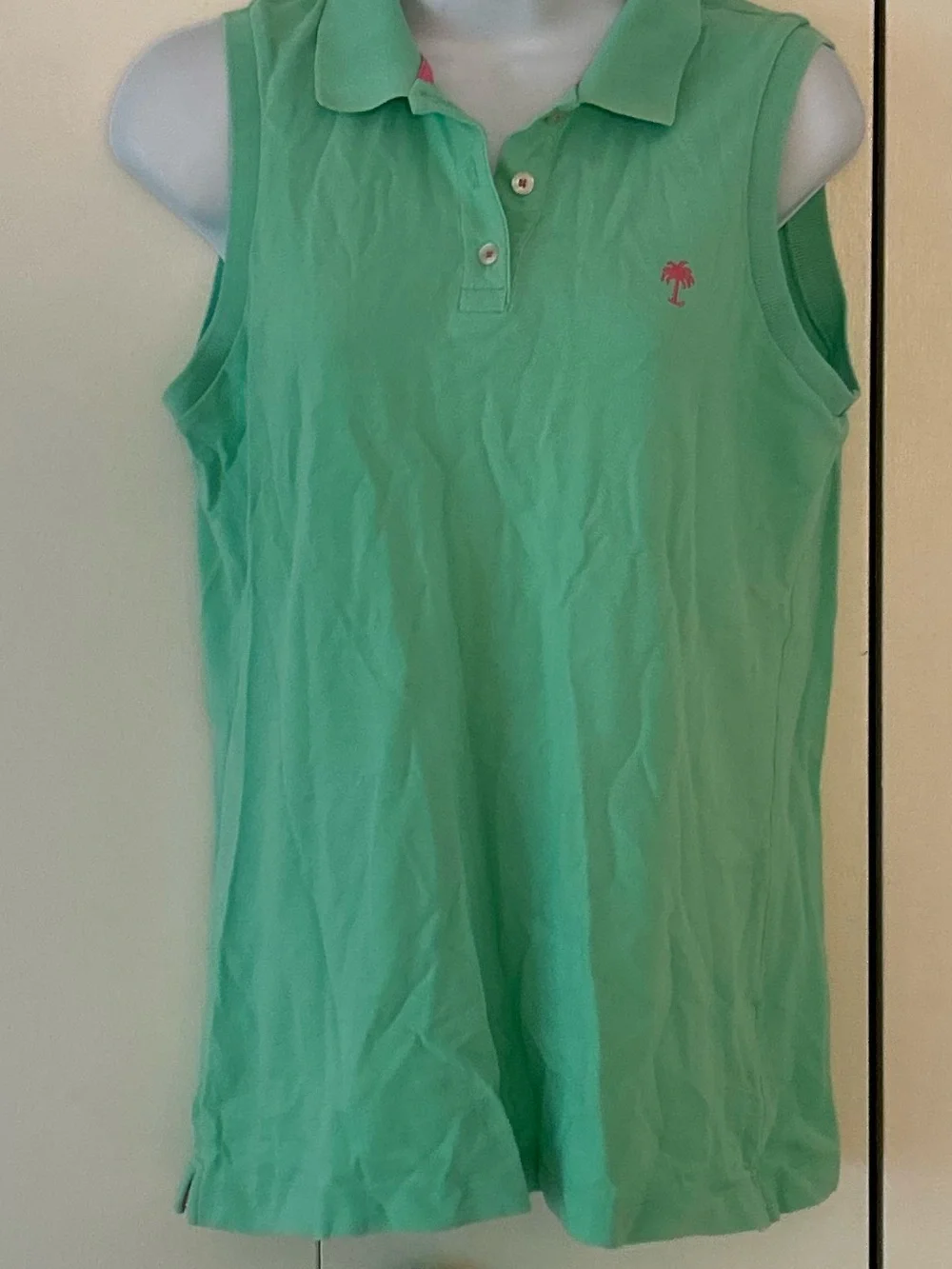 Lilly Pulitzer sleeveless collared partial button front shirt M - Picture 5 of 10